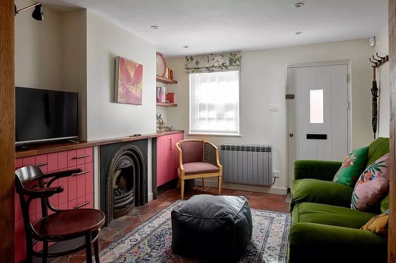 Pearl's  2 Bedroom Cottage Classic with Private Bathroom