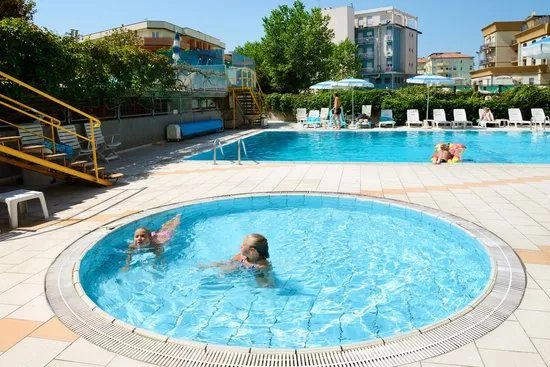 Piscina Caesar Riscaldata