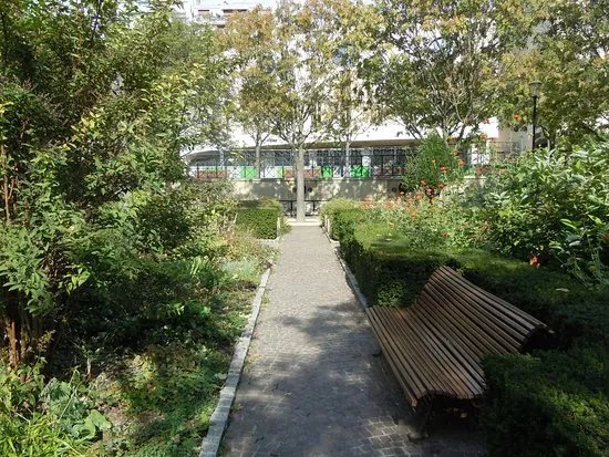 Square Henri Collet