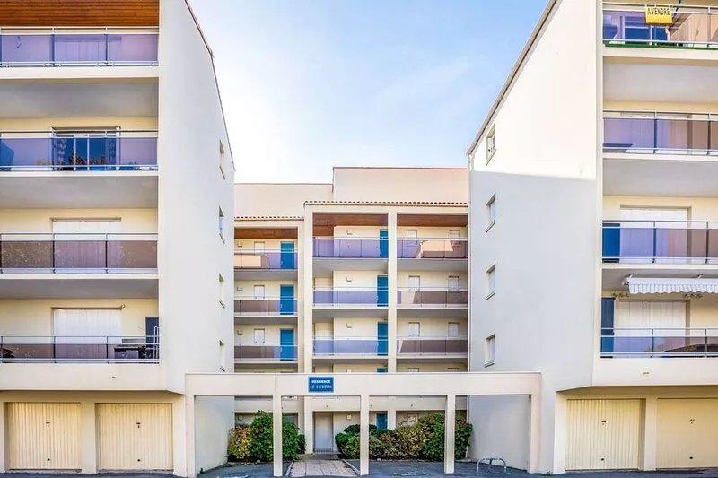 Lovely apartment for 4 guests with WIFI, TV, balcony, pets allowed and parking
