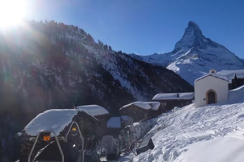 3.5 room attic apartment with breathtaking Matterhorn view, ski vacation, 4