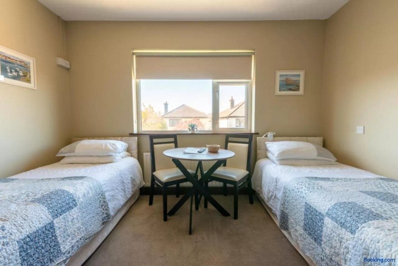 Avalon B& B