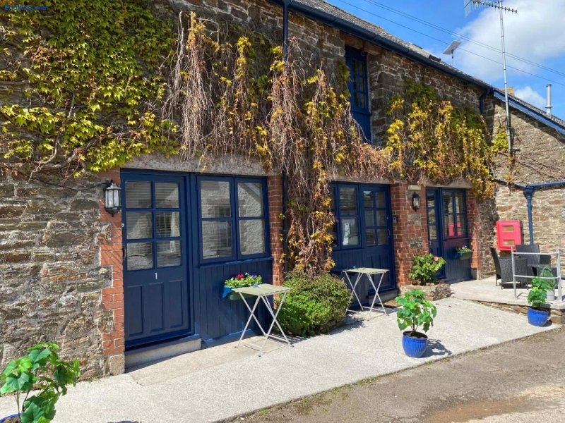 The Ivy Barn
