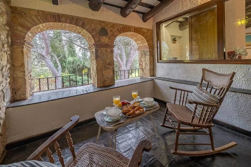 Masia Marco Lux, ideal for families with large outdoor area and swimming pool.