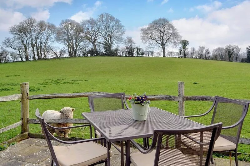2 bedroom accommodation in Hooe, Battle