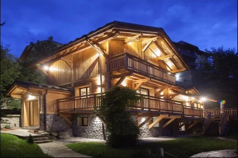 Chalet Crespin -  Luxury Chalet in Saint Gervais centre, 500m walk to telecabine