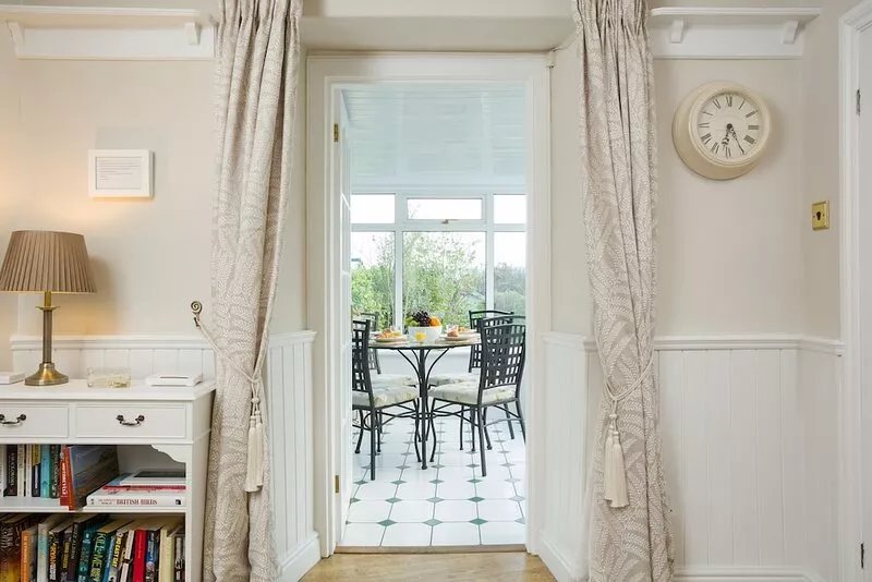 Cosy cottage with delightful private garden and summerhouse.