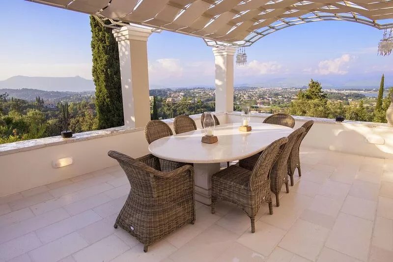 Paleopetres La Chataîgne - large private pool - sea views - privacy -