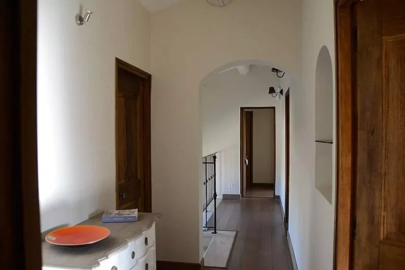 PROVENCAL FARMHOUSE WITH PRIVATE POOL FOR 6 PEOPLE IN THE AIX COUNTRYSIDE