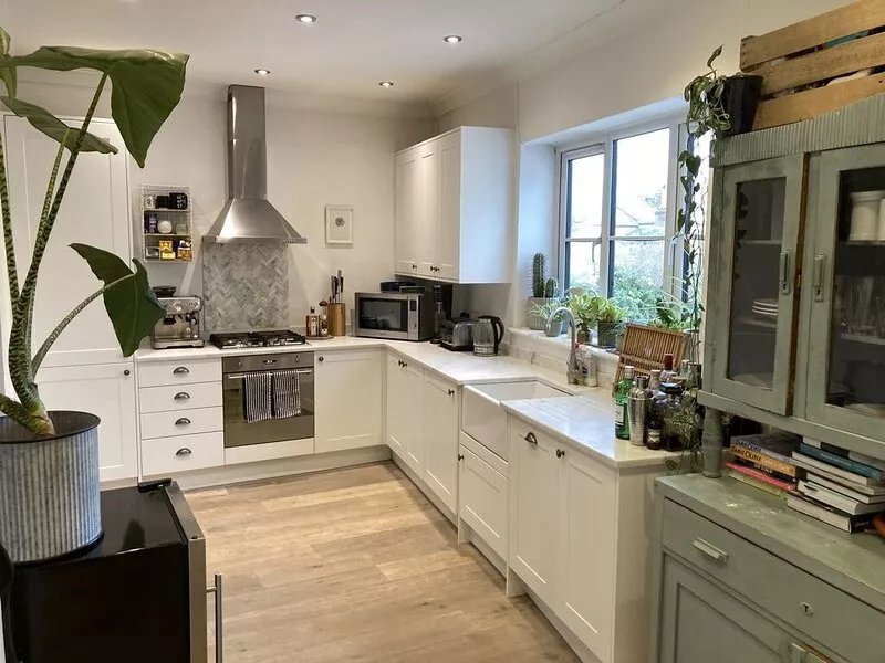 Stylish, cozy 1-bed flat, 2 minutes walk from Victoria Park