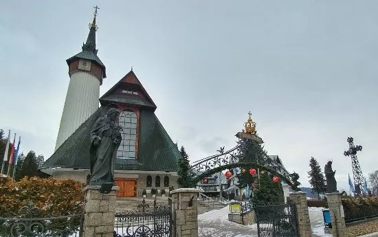 Sanktuarium Narodowe Matki Bozej Fatimskiej
