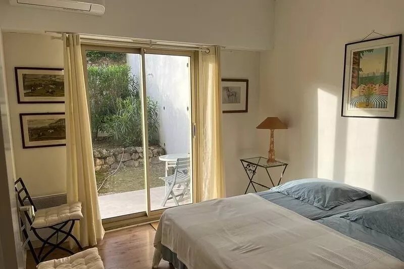 *Cannes Apartment le Mayflower terrace, garden, swimming pool, sea view, quiet