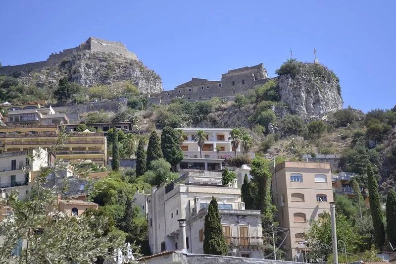 Holiday in the heart of Taormina