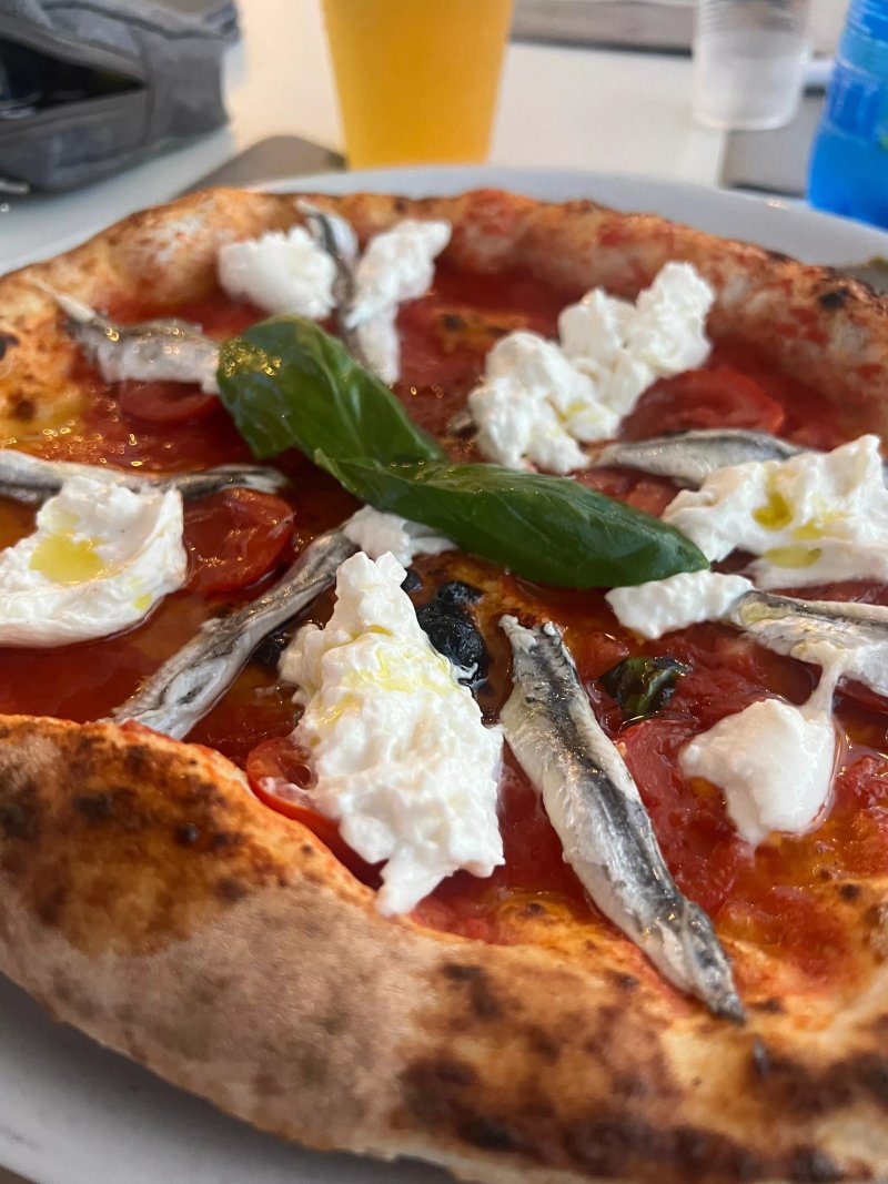 Al Lucia Pizzeria