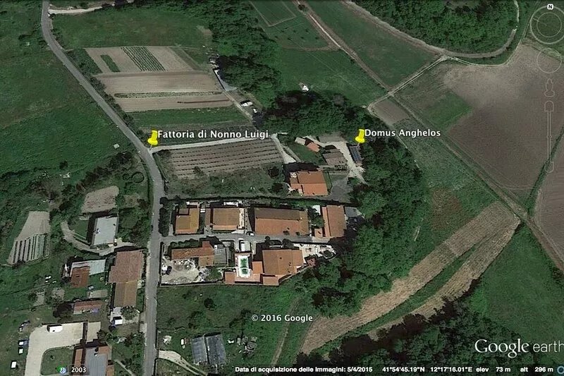 Domus Anghelos ... in the Roman countryside