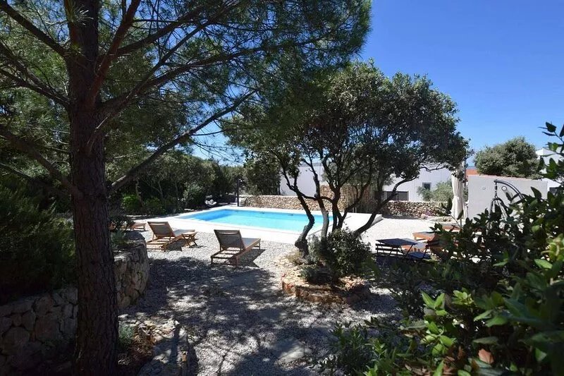 Home  with terrace and swimming pool for use