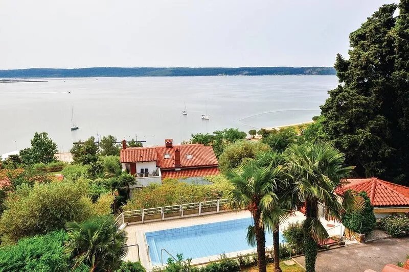 Nice apartment in Portoroz with sauna