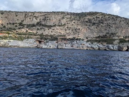 Kardamili Boat Rentals