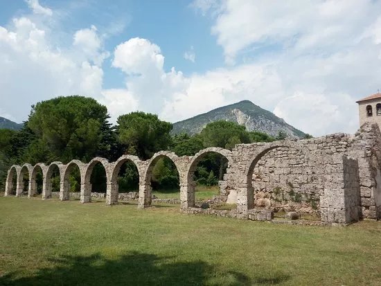 Basilica di San Vincenzo Maggiore