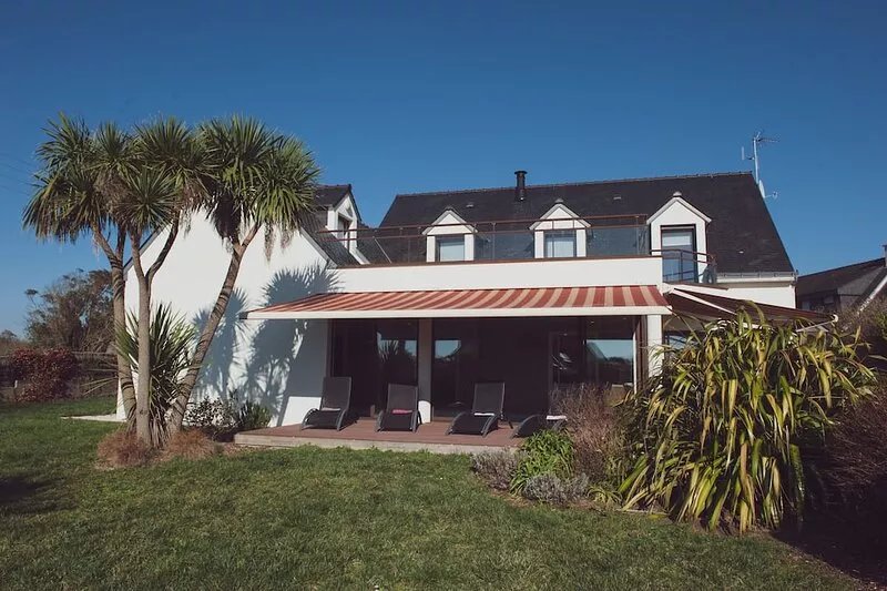 Villa in Moëlan sur Mer, 10-12 p sea view with swimming pool, South Finistère