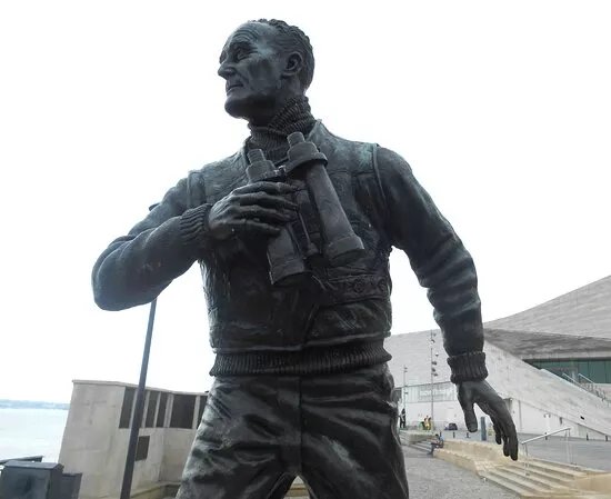 Statue of Captain Frederick John Walker