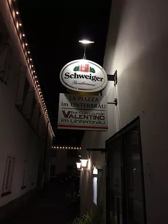 La Piazza im Unterbrau