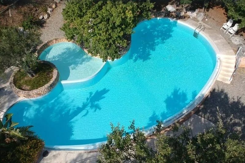 VILLA VIRGINIA N. 12 with LARGE COMMUNAL SWIMMING POOL - 1 Km from the beach