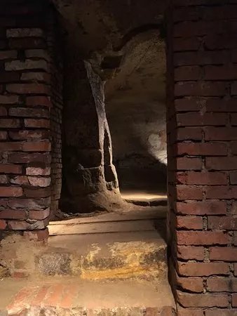Fuehrungen im Felsenkeller-Labyrinth