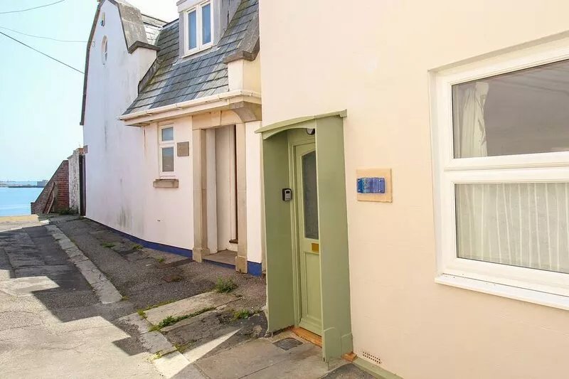 BLANCHE COTTAGE, family friendly in Brewers Quay Harbour