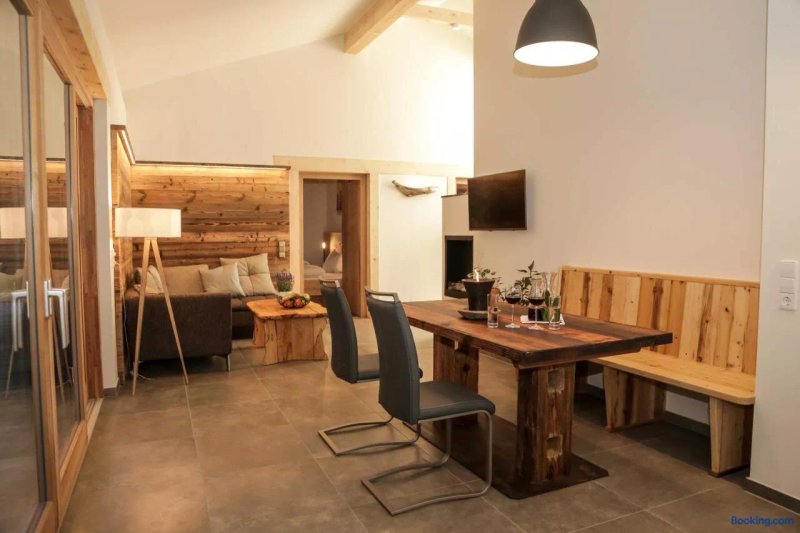 Dobringers Chalet-Dorf Waros