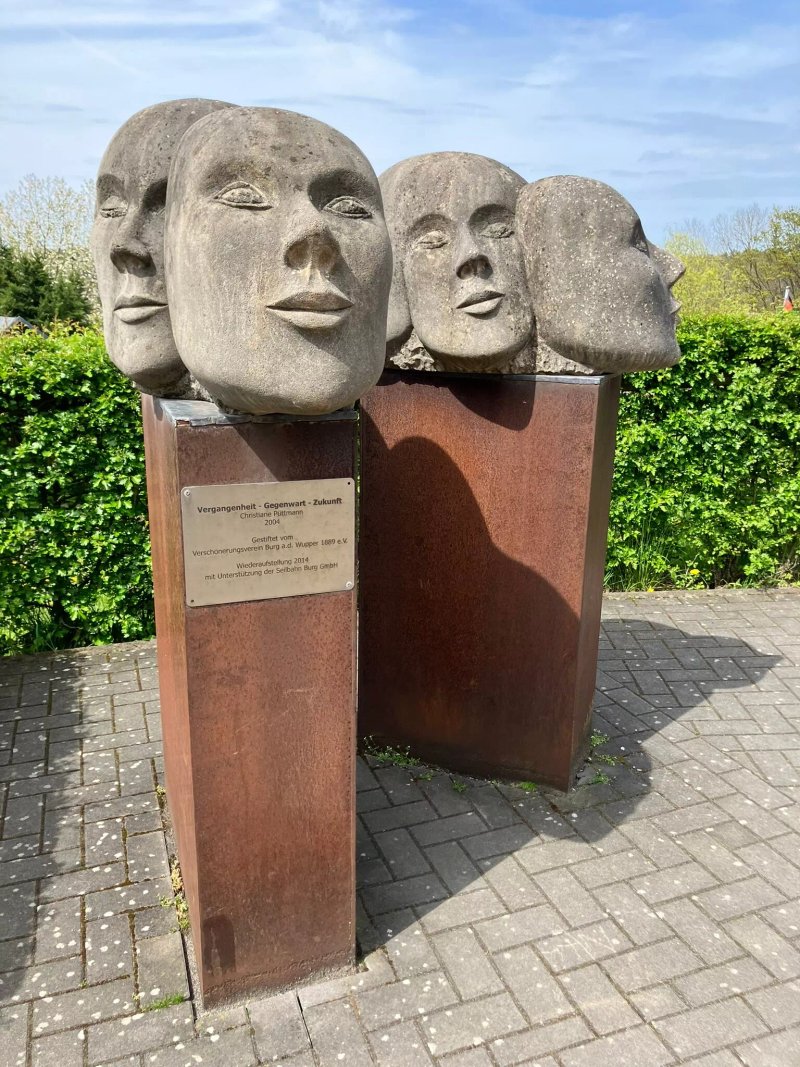 Skulptur Vergangenheit - Gegenwart - Zukunft