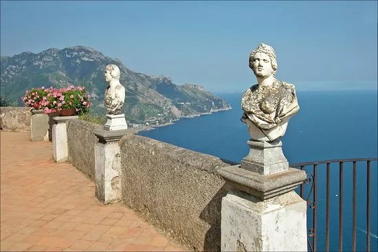 Feel Naples