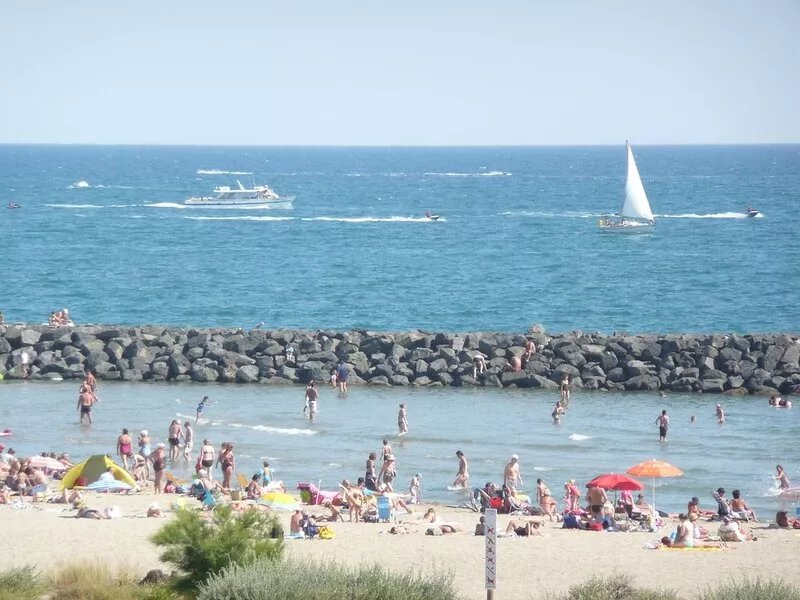 CAP D'AGDE LES RIVAGES DE ROCHELONGUE facing the sea