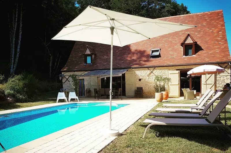 Former barn with private pool between Sarlat, Rocamadour and Gourdon