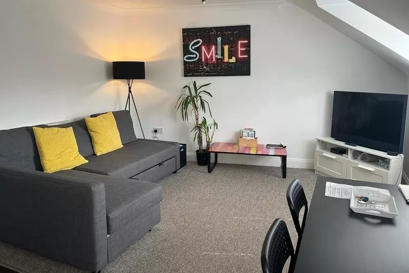 Your home from home 2 bedroom apartment in the heart of Swanage, pets welcome