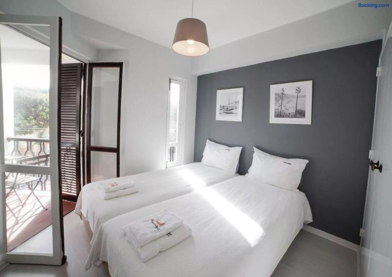 Feels Like Home - Ericeira Beach Apartments