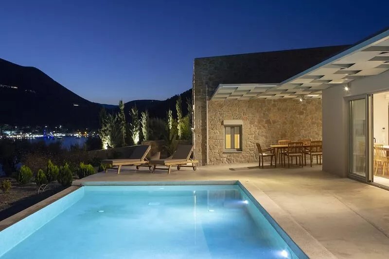 Brand new - Sea View Villa Anasa with private sea access and infinity pool
