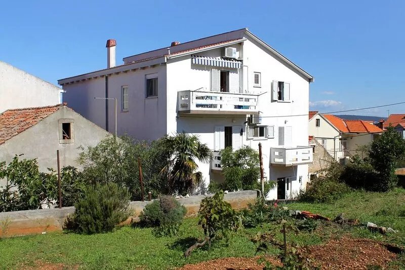 Two bedroom apartment near beach Kali, Ugljan (A-837-a)