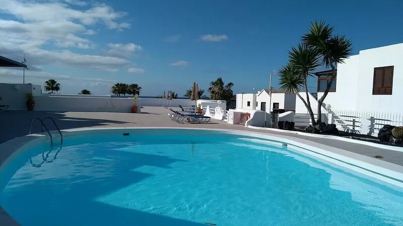 Beautiful Front Sea Apartment near beach and services