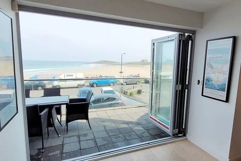 Just Wow! Luxury 2 bed apartment. Stunning views!