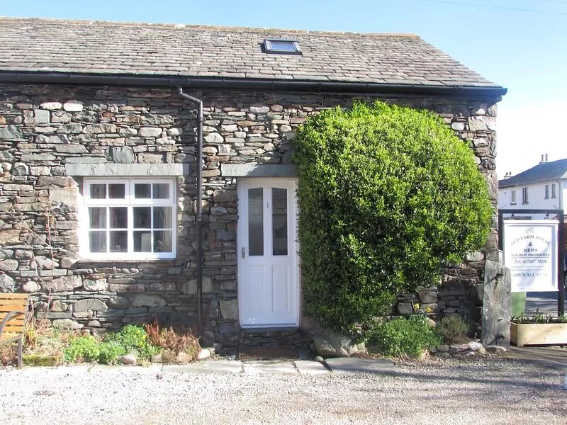 old farm mews cottage 1