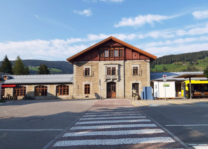 Stazione Di Dobbiaco - Bahnhof Toblach