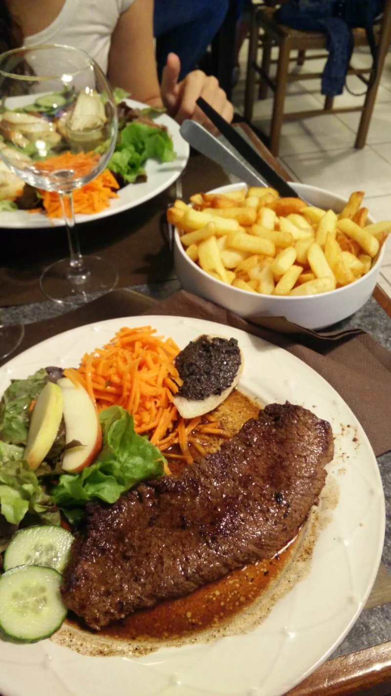 La Taverne