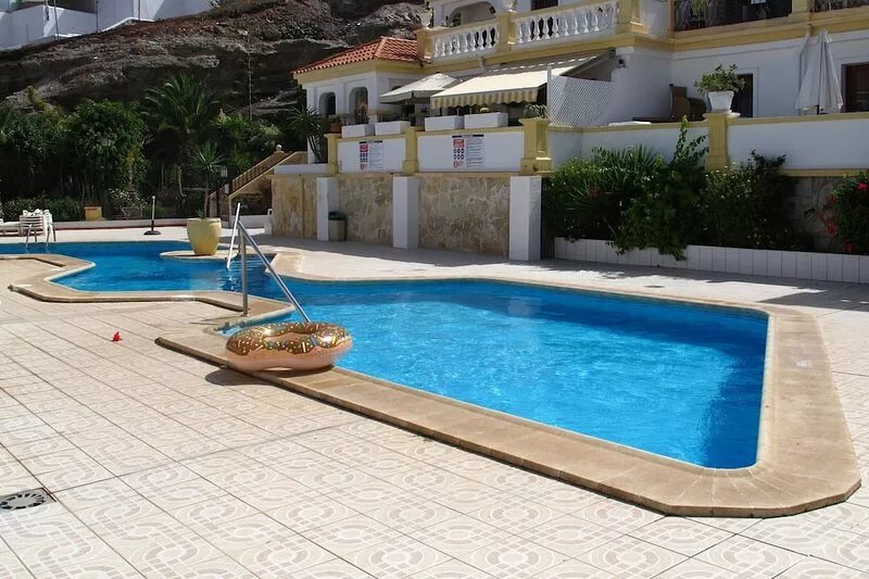 COZY APARTMENT IN TORVISCAS - FREE WI-FI