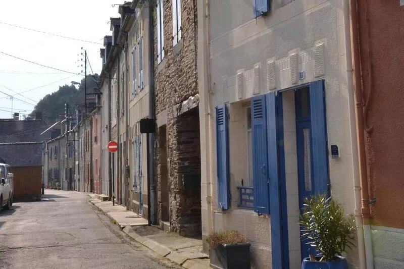 Nice fisherman's house, garden, comfortable, wiffi, 50 m from the sea, quiet st