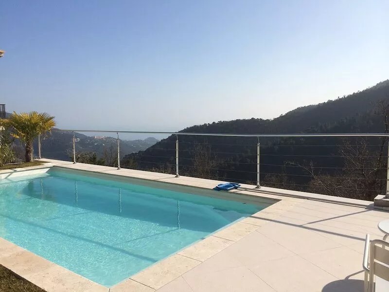 At 10 Km from Menton, magnificent sea view New villa with pool at the gates of