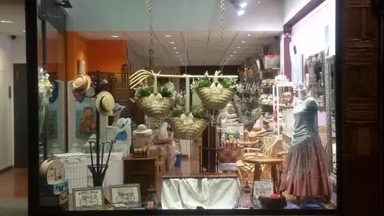 Cesteria La Moderna - Artesanos en mimbre, anea y rejilla