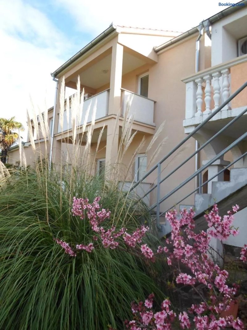Apartments Golic
