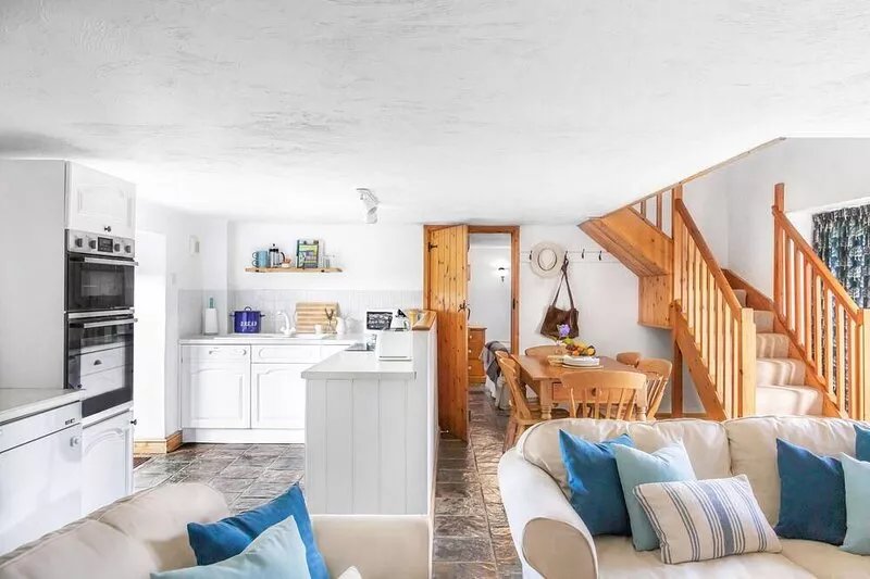 Premium Cottage with Sea View Wistaria Cottage at Downe Cottages