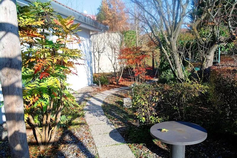 Modern 3 bedroom garden apartment with maximum privacy